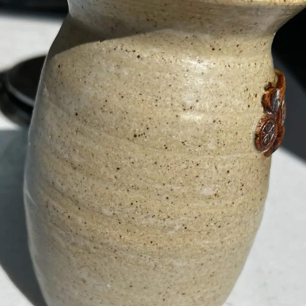 Tokheim Stoneware, tea keeper with cork lid